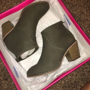 Olive chunky heeled booties
